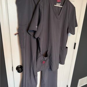 Carhartt Force Modern Fit Scrub Set.